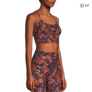 Beyond Yoga SoftMark Summer Bouquet Cropped Tank and Leggings NWOT
